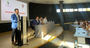 La ciudad de Jaén acoge un encuentro Nacional de “Fútbol y Periodismo” Charla fubol periodismo jaen 1