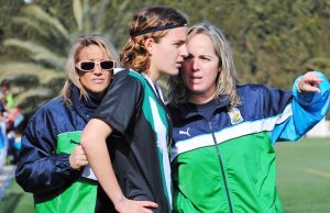 Ana Belén Jurado: Gestión Deportiva, Pasión y Fútbol Ana Belen Jurado entrenando