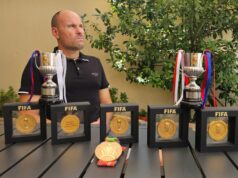 Mateu Lahoz protagoniza la portada de «Palabra de Fútbol»