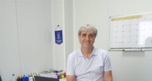 Txema Indias: “El fútbol de hoy nos está conviertiendo a todos en “producto”, hay que valorar más a las personas”