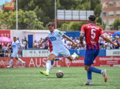 El Real Jaén cae en Torre del Mar (1-0) en un partido marcado por el calor