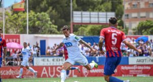 El Real Jaén cae en Torre del Mar (1-0) en un partido marcado por el calor