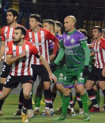 Óscar Quesada: «Llegué al Real Jaén para sustituir a Jose Mari, que había hecho una temporada espectacular. Fue como fichar por el Real Madrid»