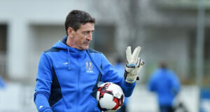 Pedro Jaro: Lunnin, es un gran portero, metódico, competitivo y muy frío. La portería del Real Madrid está segura